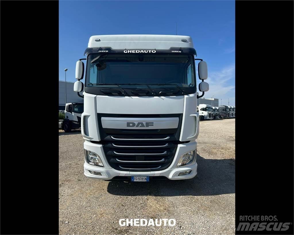 DAF DAF Tovornjaki zabojniki