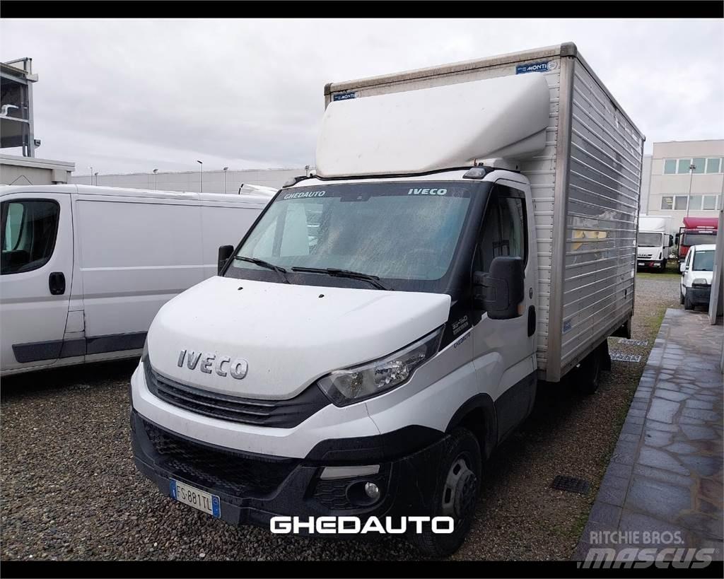 Iveco 35C18 Zabojni kombi