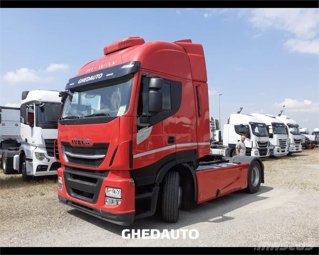 Iveco AS440S48T/P Tovornjaki zabojniki