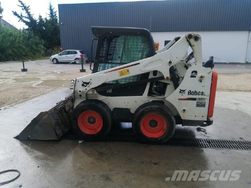 Bobcat S590 Kolesni nakladalci