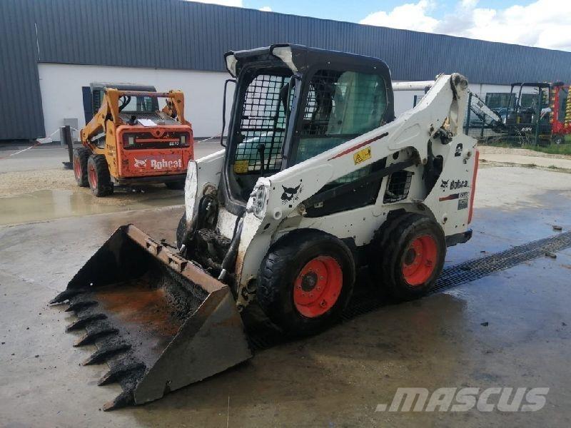 Bobcat S590 Kolesni nakladalci