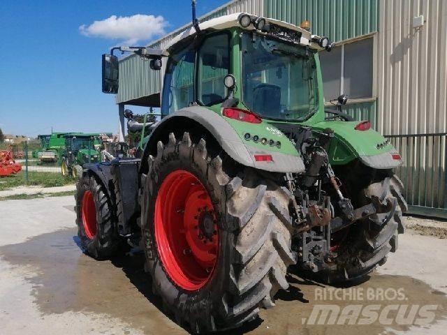Fendt 718 VARIO Traktorji