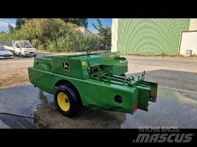 John Deere 359 Balirke (kvadratne bale)