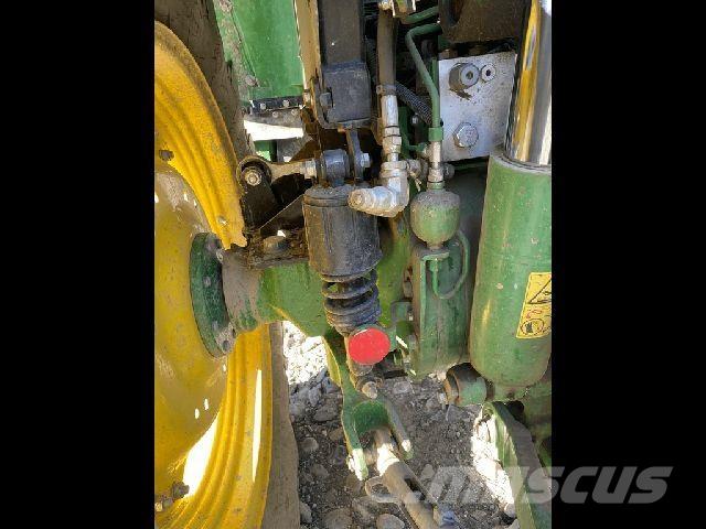 John Deere 5090R Traktorji
