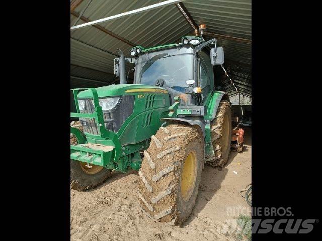 John Deere 6110R Traktorji
