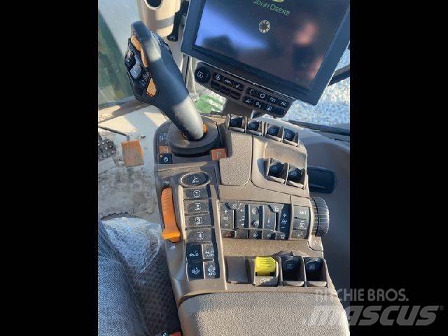 John Deere 6R120 Traktorji