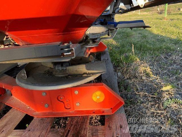Kuhn AXIS 20.1W Trosilniki mineralnega gnojila