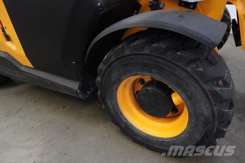 JCB 525-60 Teleskopski viličarji