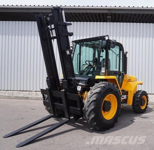 JCB 940-4 Terenski viličar