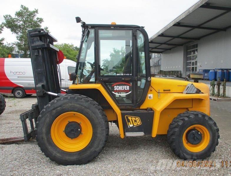 JCB 940-4 Terenski viličar