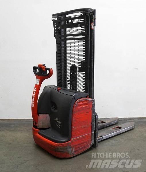 Linde L 10 379 Samopogonski ročni viličarji