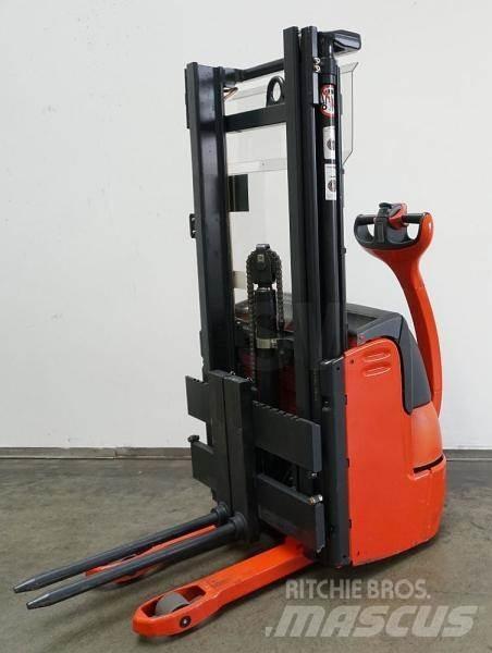 Linde L 10 379 Samopogonski ročni viličarji
