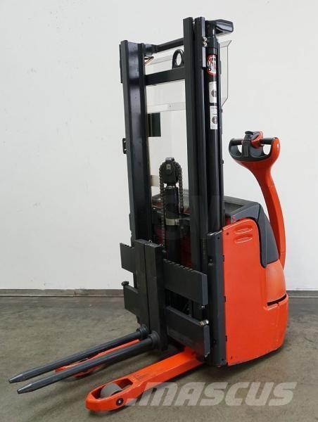 Linde L 10 379 Samopogonski ročni viličarji
