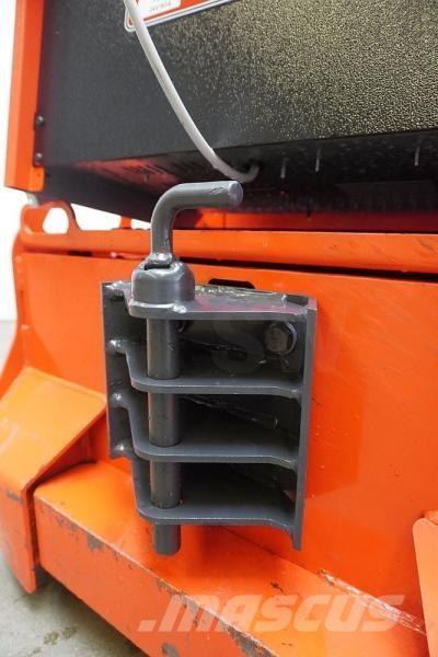 Linde P 30 132 Vlečna vozila