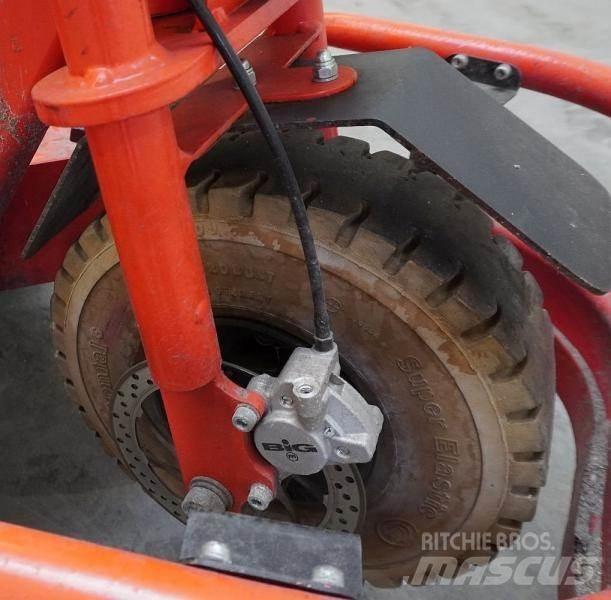 Pefra EFW506 Vlečna vozila