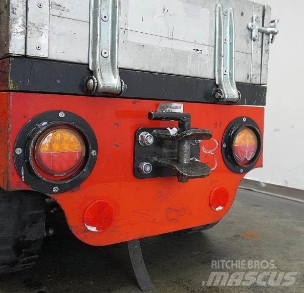 Pefra EFW508 Vlečna vozila