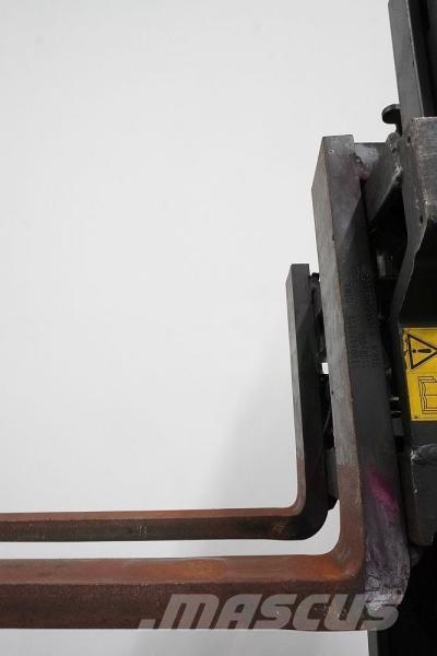 Still FM-X17 Viličarji s pomičnim teleskopom