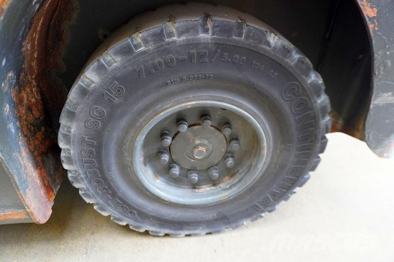 Still R07-25 Vlečna vozila