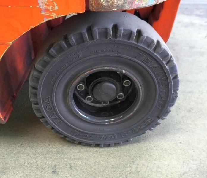 Toyota 8FBMT25 Električni viličarji