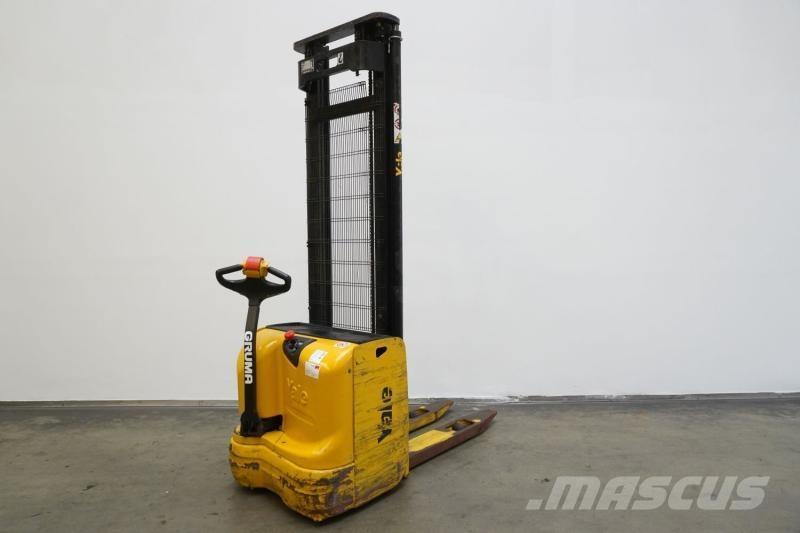 Yale MS12AC Samopogonski ročni viličarji