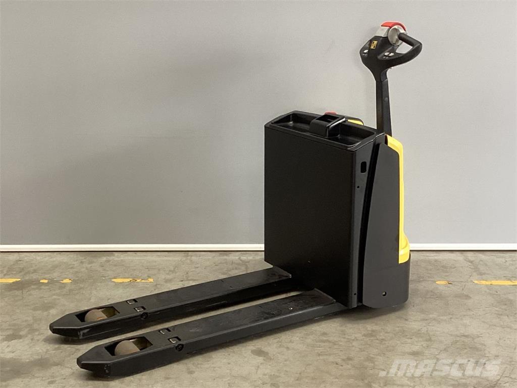 Hyster P1.6 Ročni električni viličar