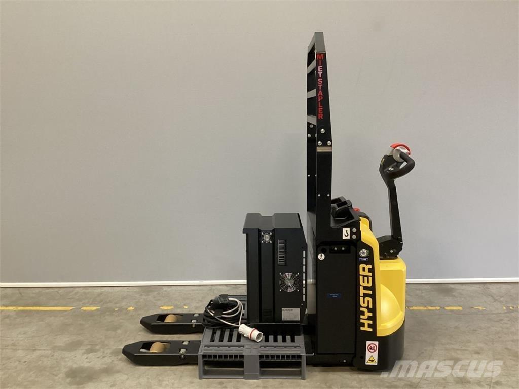 Hyster P2.0 Ročni električni viličar