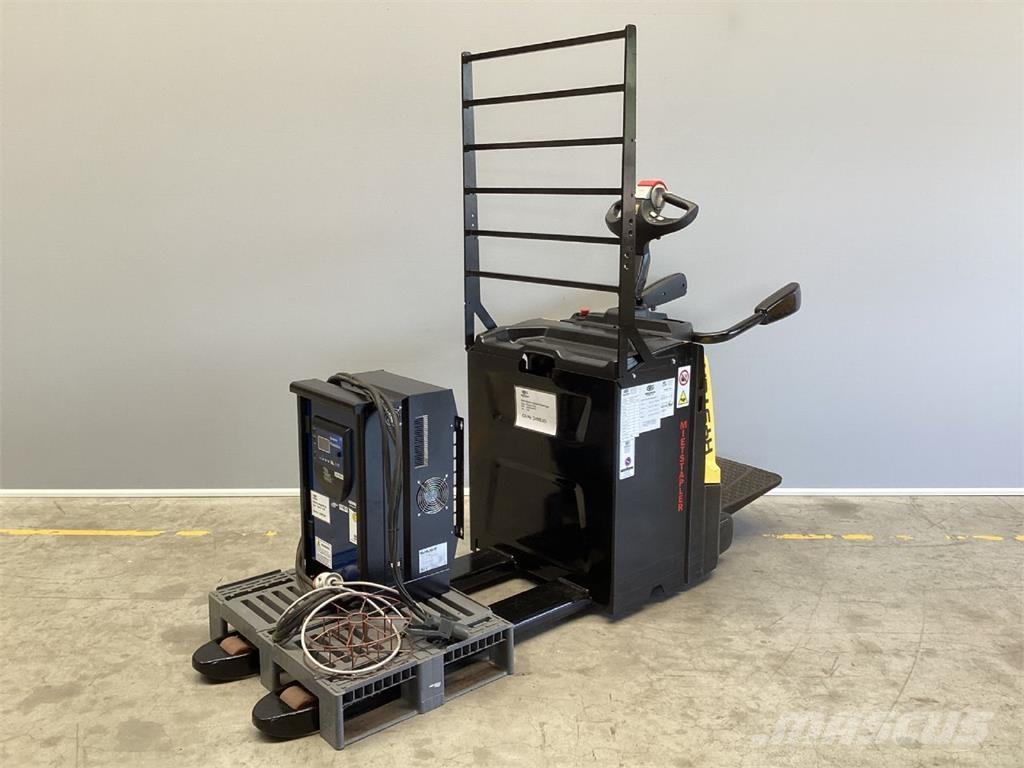 Hyster P2.0S Ročni električni viličar