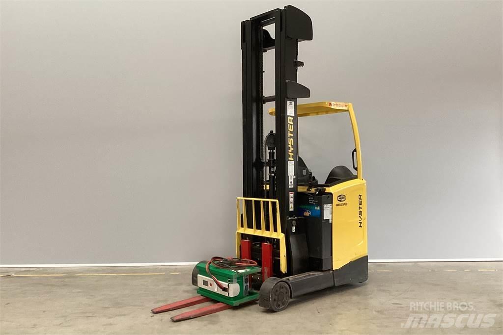 Hyster R1.4 Viličarji s pomičnim teleskopom