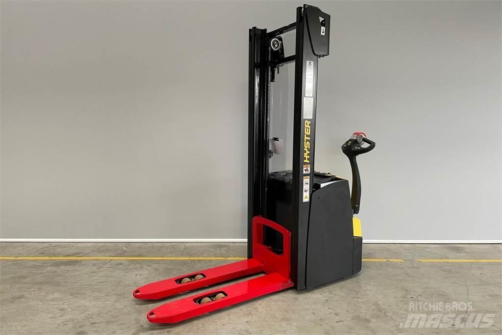 Hyster S1.6 Ročni električni viličar