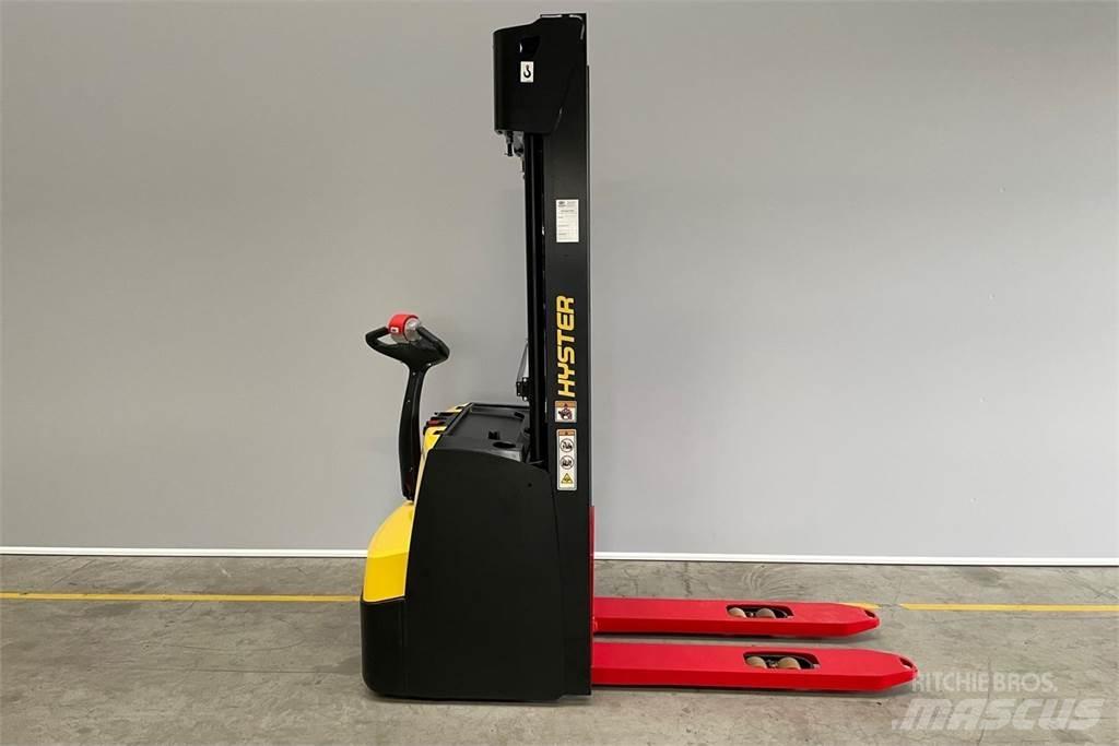 Hyster S1.6 Ročni električni viličar