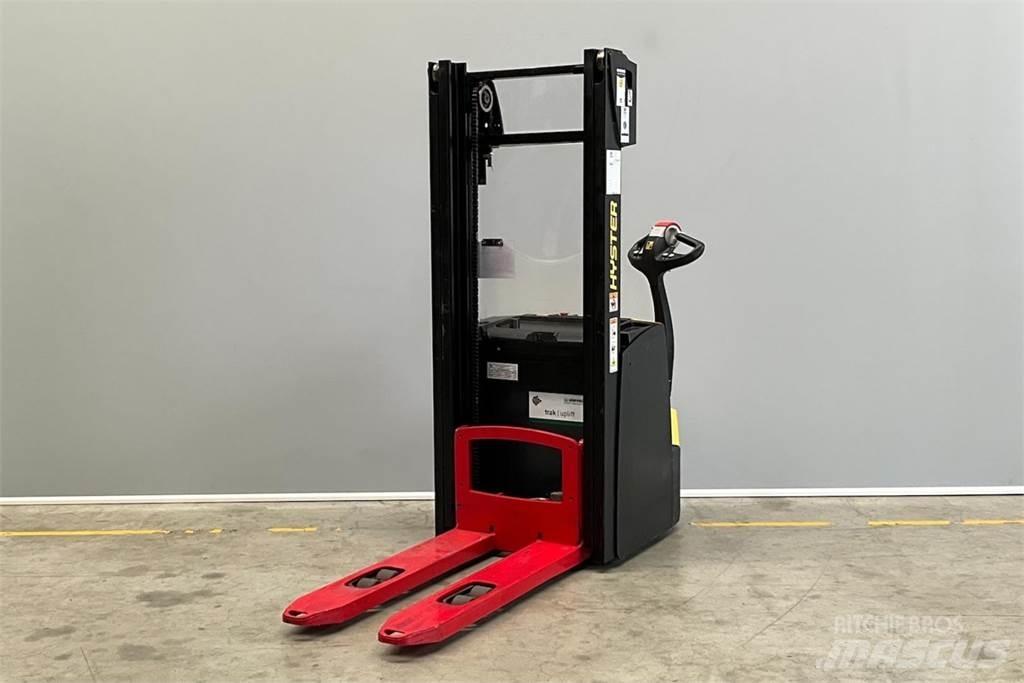 Hyster S1.6 Ročni električni viličar
