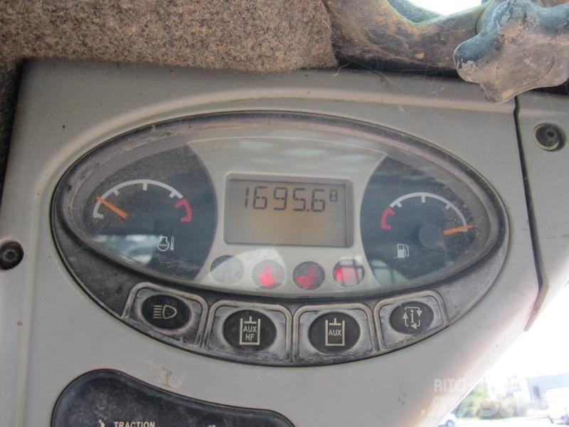 Bobcat S130 Mini nakladalci