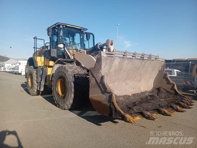 CAT 972K Kolesni nakladalci