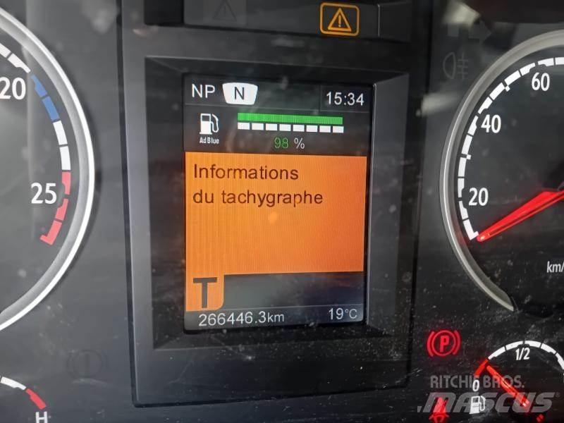 Scania P 410 Razstavljivi tovornjaki z žičnimi dvigali