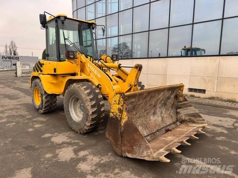 Volvo L 35 BZ Kolesni nakladalci