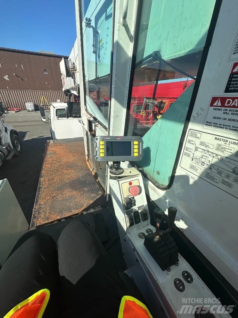 Altec AC38-127S Tovornjaki z žerjavom