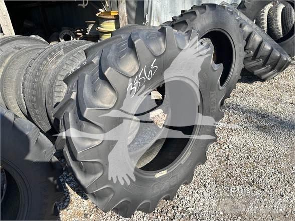 BKT 14.9R24 Gume, kolesa in platišča