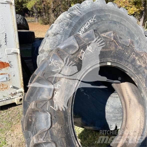 BKT 480/70R34 Gradbeništvo - drugo