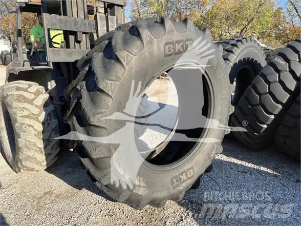 BKT 710/70R42 Gradbeništvo - drugo