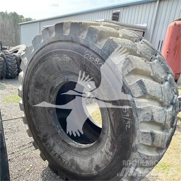 BKT 875/65R29 Gume, kolesa in platišča