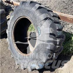 Titan 17.5L24 Gume, kolesa in platišča