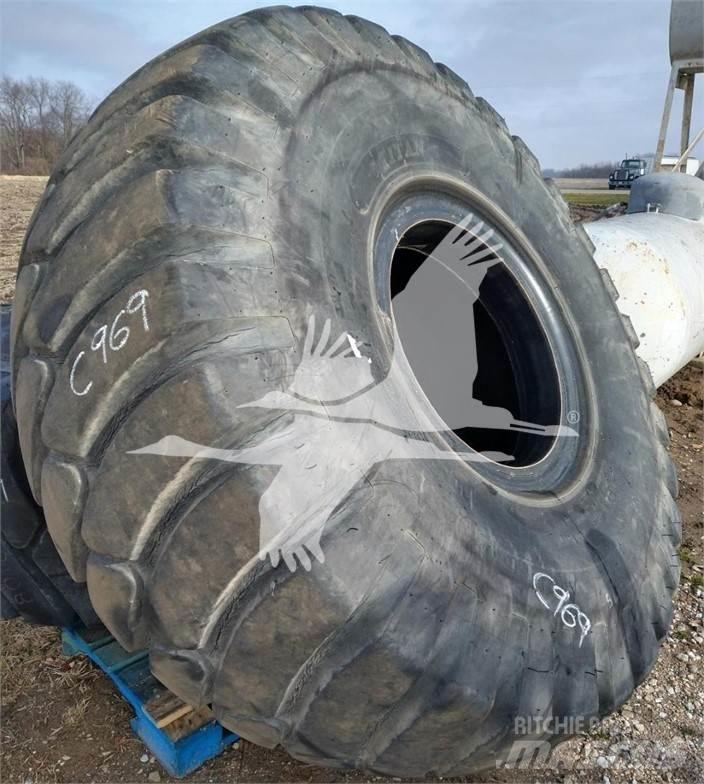 Titan 29.5x25 Gume, kolesa in platišča