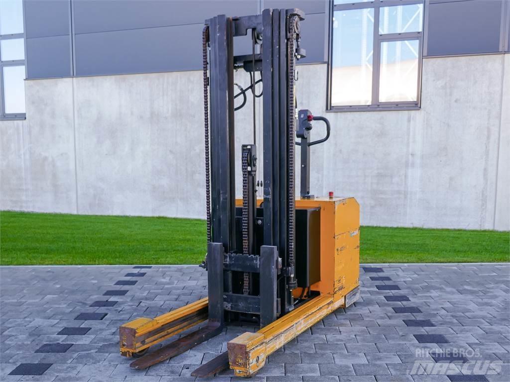 Baka EGS 1,5-44 Ročni električni viličar