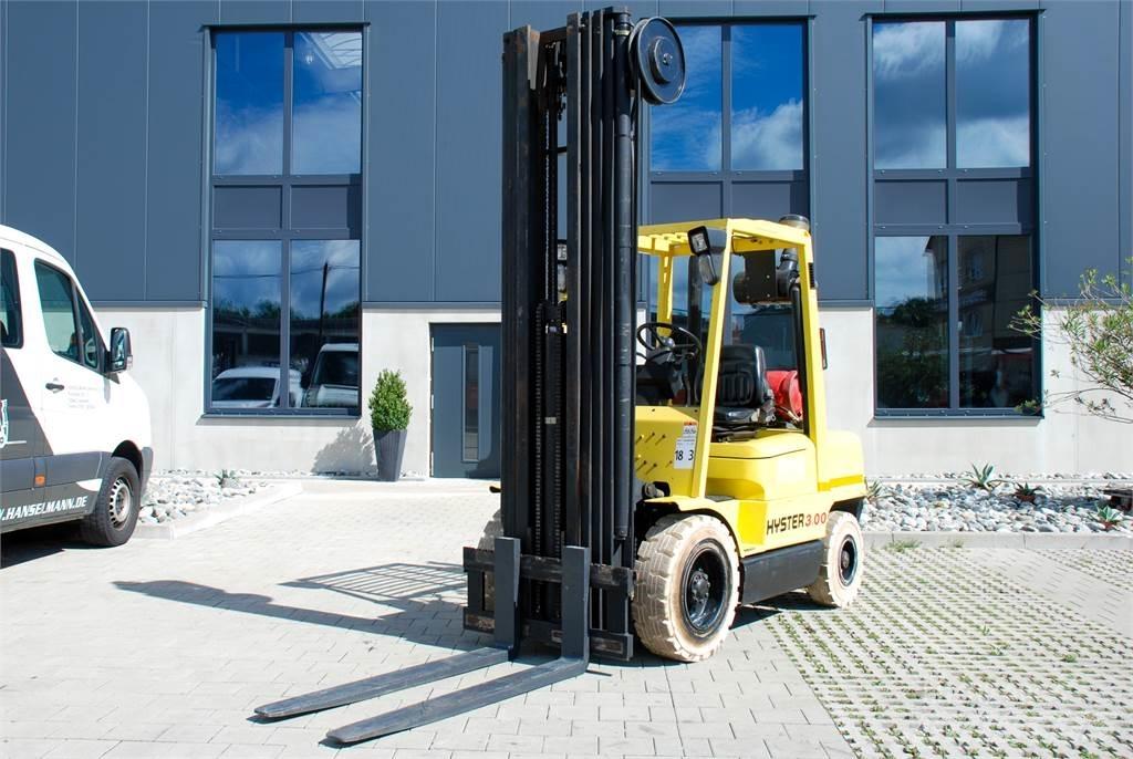 Hyster H 3-00XM Plinski viličarji