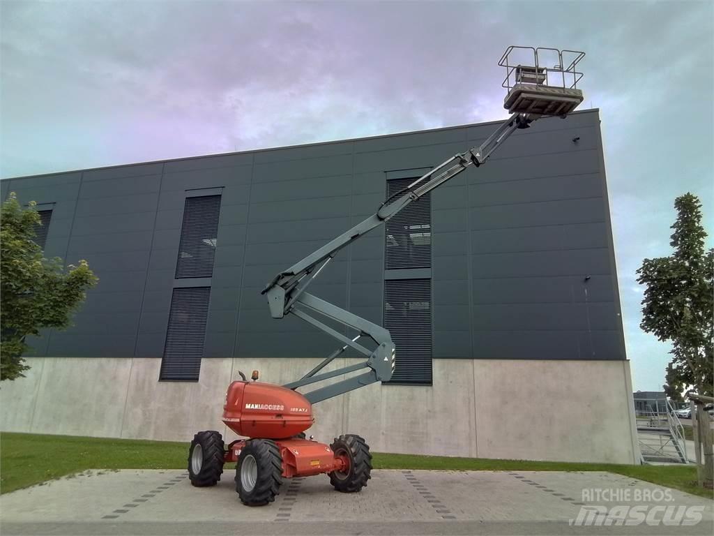 Manitou 165 ATJ Zglobne dvižne ploščadi