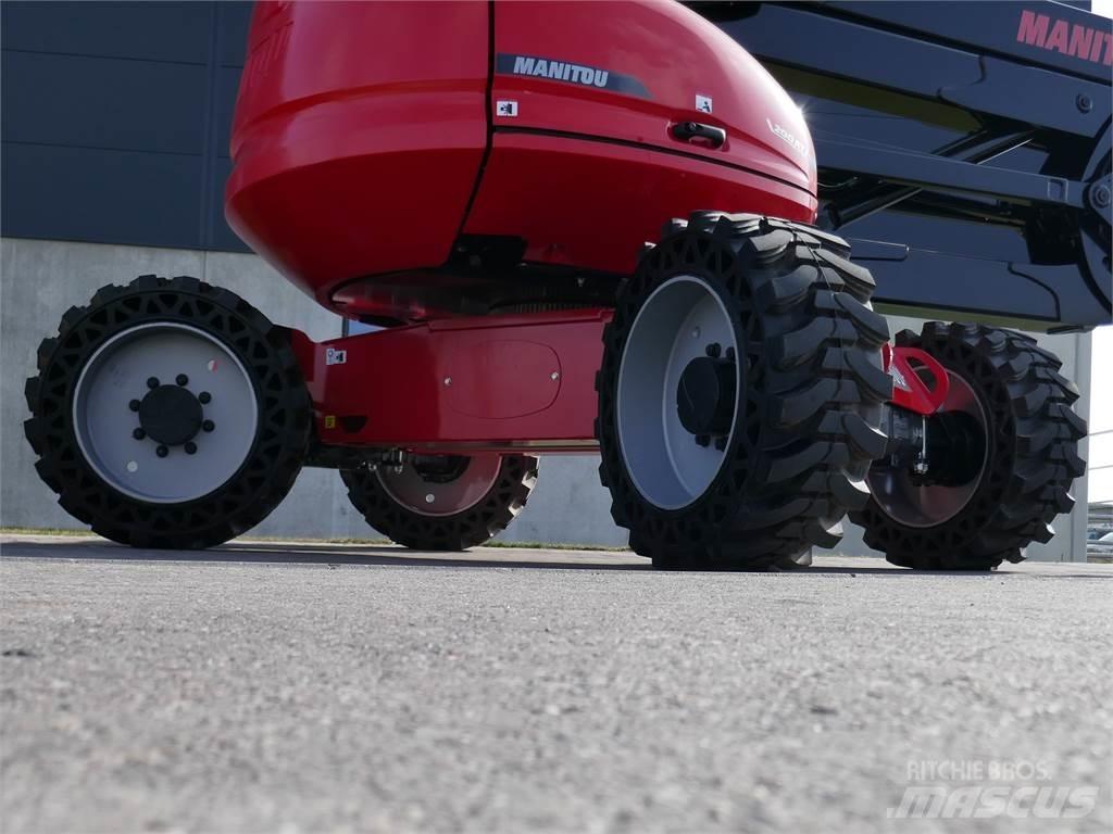 Manitou 200 ATJ Zglobne dvižne ploščadi