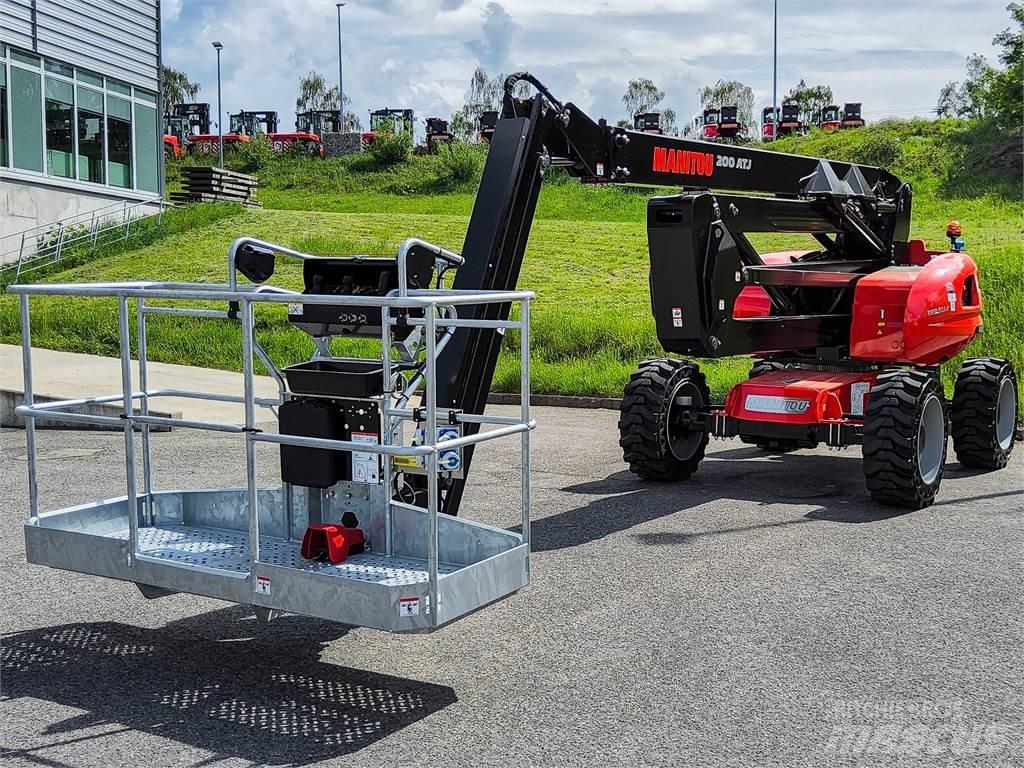 Manitou 200 ATJ Zglobne dvižne ploščadi