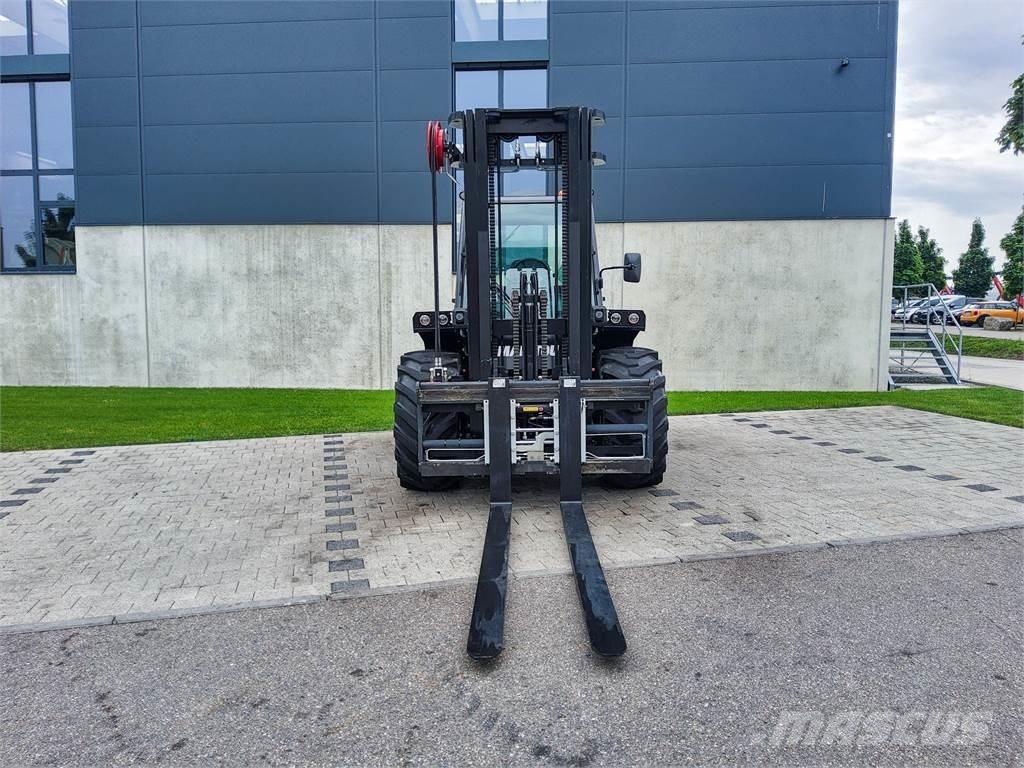 Manitou M 50-4 Terenski viličar