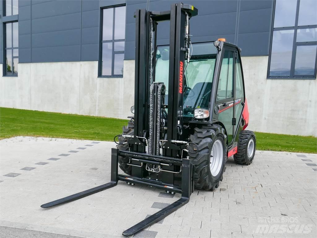 Manitou MC 25-4 Terenski viličar