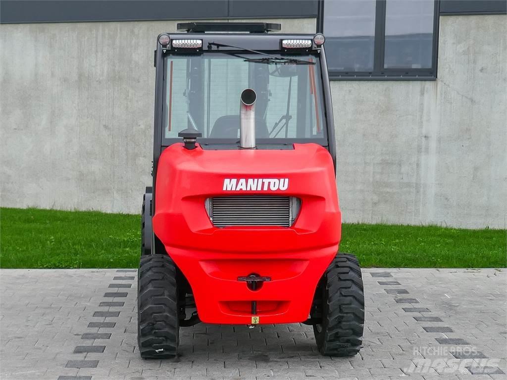 Manitou MC 25-4 Terenski viličar